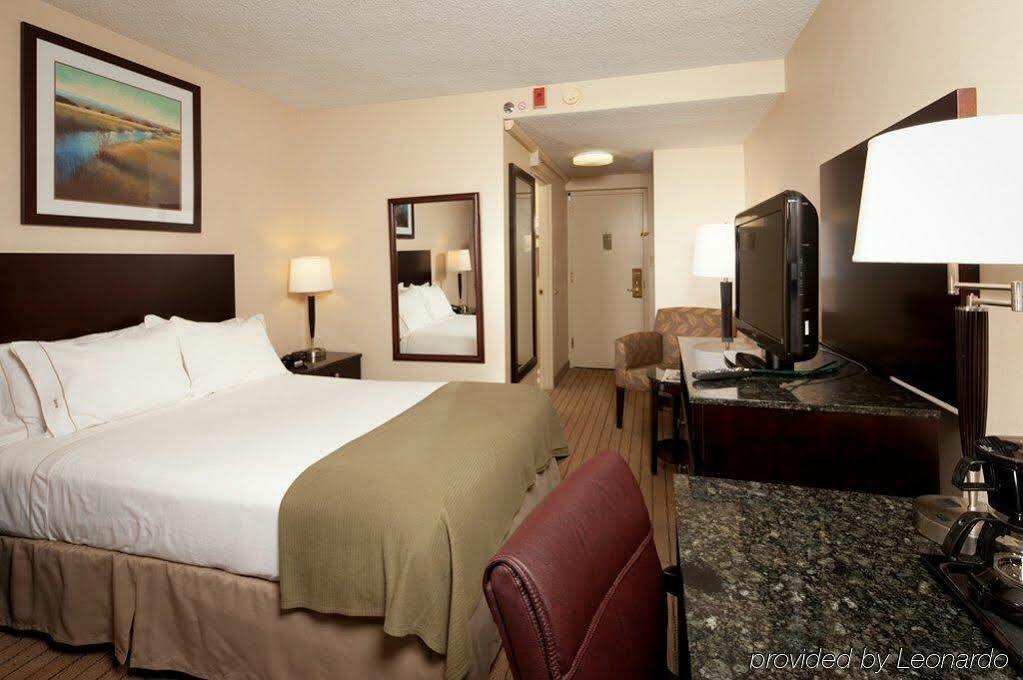 Holiday Inn Express Boston-Waltham By Ihg Dış mekan fotoğraf